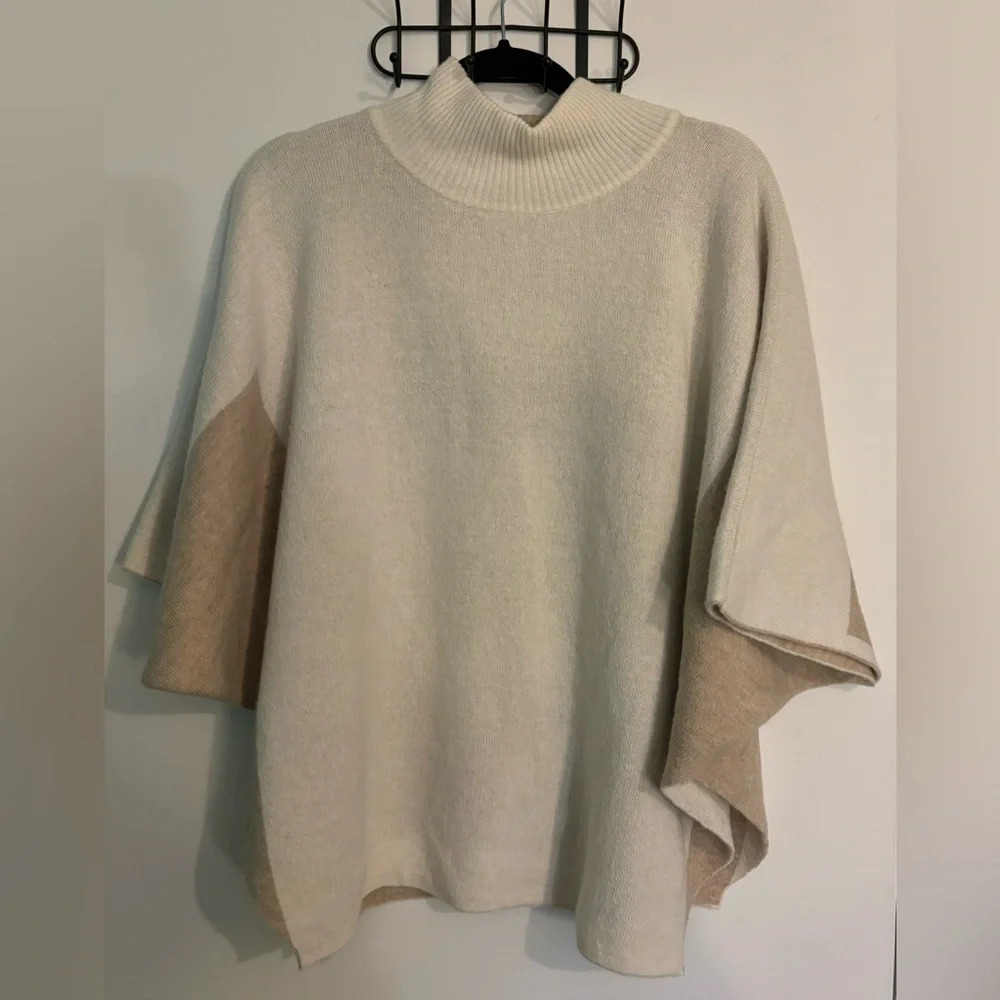 Note di Anita‎ Womens Batwing Cape Mock neck Merino Wool/Viscose/Nylon/Cashmere